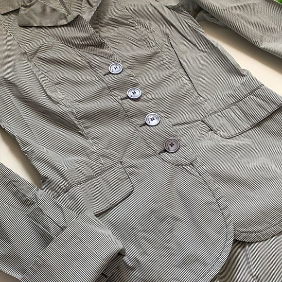 Emporio Armani striped nautical jacket and shorts - Picture 8 of 11